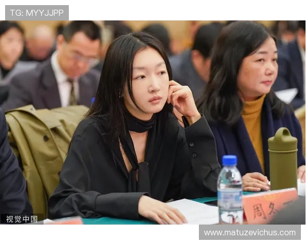 名人娱乐明星出席重要活动的精彩瞬间全方位呈现明星风采